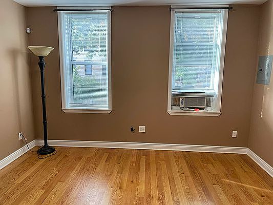 5th image of 34-33 42nd St #2R