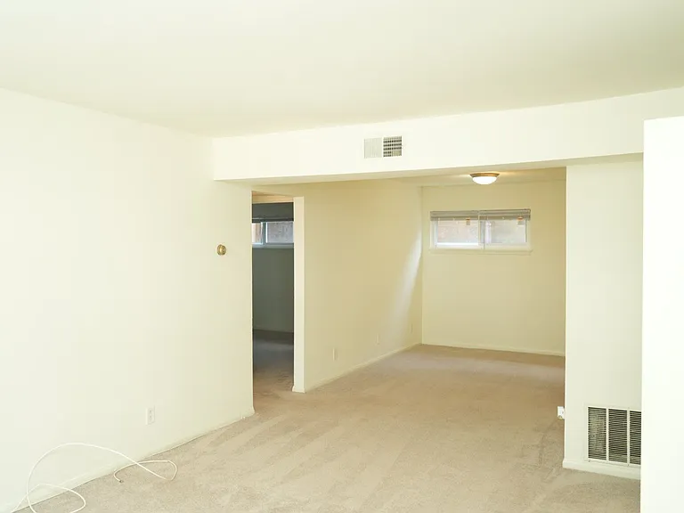 Gardenwood Apartments — Photo 45