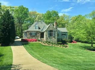 25 Mountain Orchard Path, Signal Mtn, TN 37377