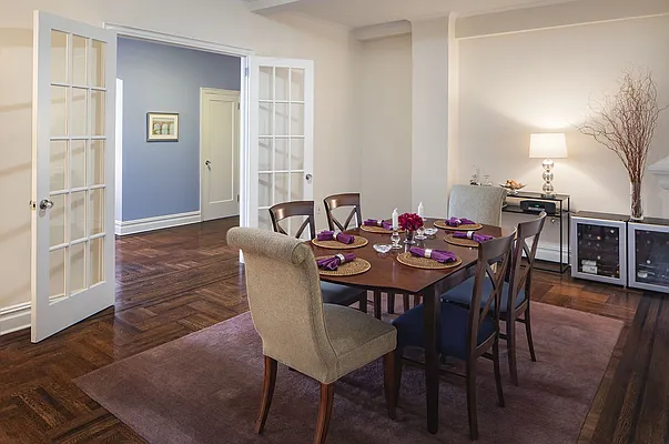 Sold by Compass | media 18