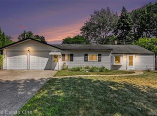 3003 Longview Ave, Rochester Hills, MI 48307