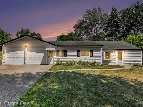 3003 Longview Ave, Rochester Hills, MI 48307