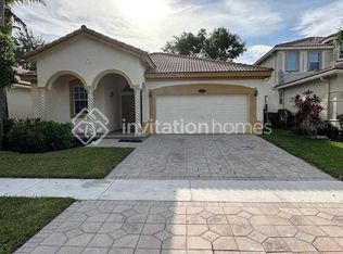 10469 Galleria St, Wellington, FL 33414