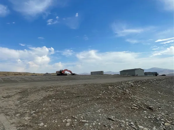 19 Parks Drive, Okanogan, WA 98840