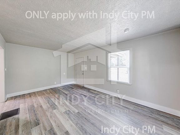 5th image of 3220 E 34th St