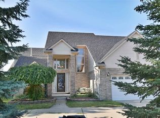 48858 Valley Forge Dr, Macomb, MI 48044