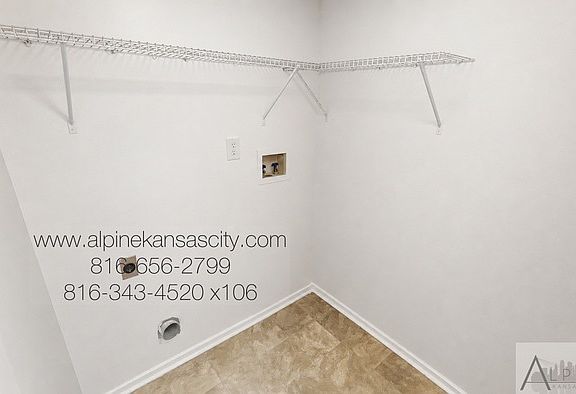 5th image of 440 Spring Ave