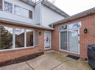 2581 Falmouth Rd, Akron, OH 44333