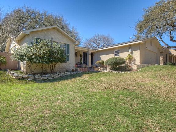 4th image of 709 Oakwood Blvd