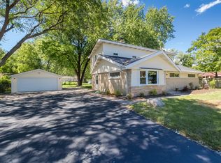 2N360 Highland Ave, Glen Ellyn, IL 60137