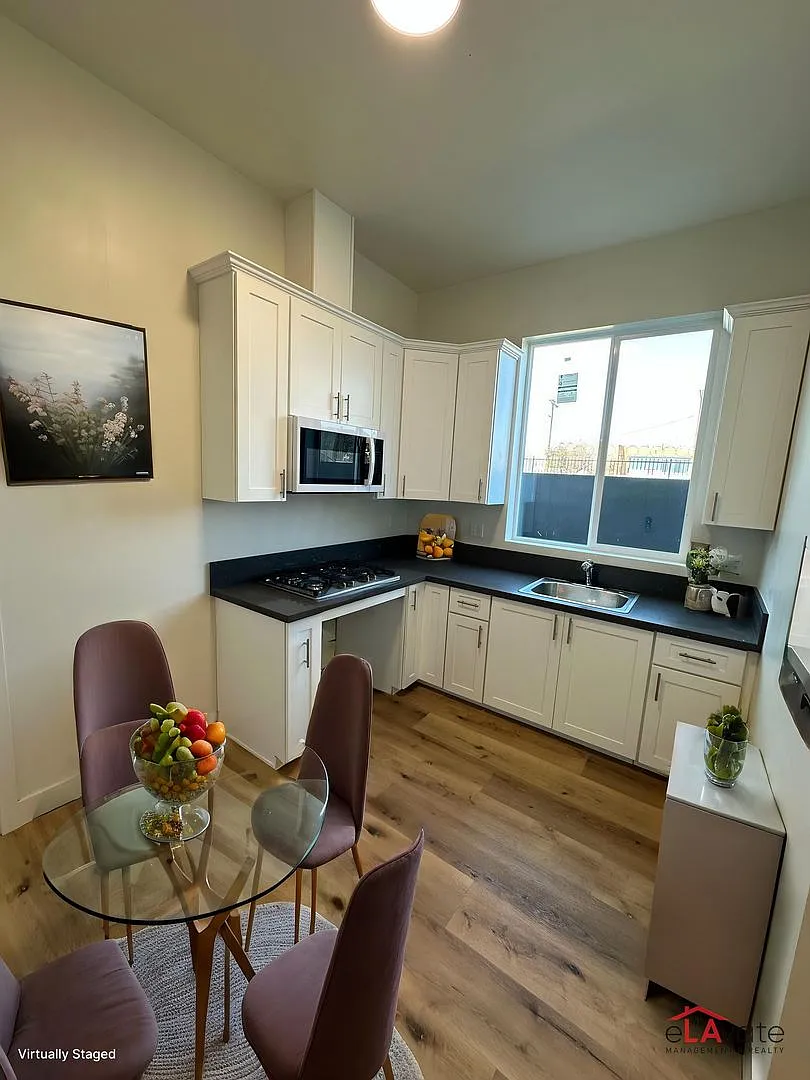 1 bed, 1.0 bath, 340 sqft, $2,195 — Photo 1