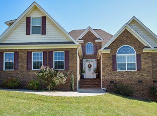 1940 Van Davis Rd, Charleston, TN 37310