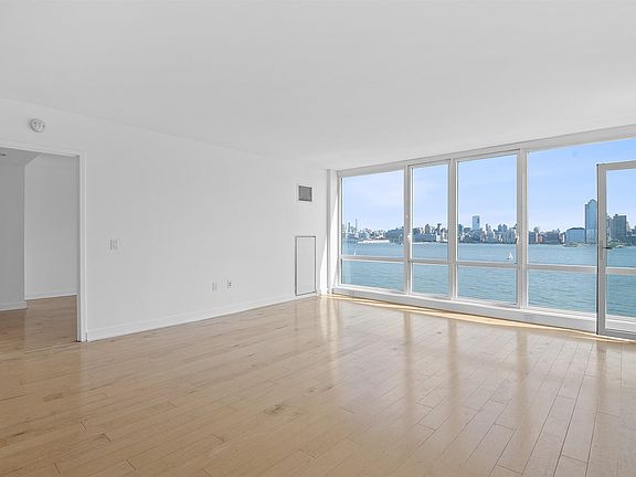 2nd image of 2 2nd St APT 1103