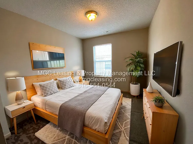 908 Garden Way #914 — Photo 24