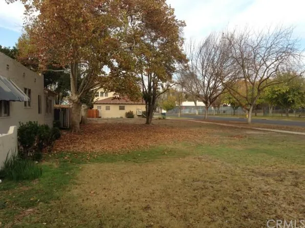 2521 K St, Merced, CA 95340