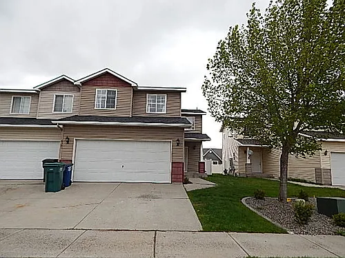 6391 W Trestle St #2 Photo 1