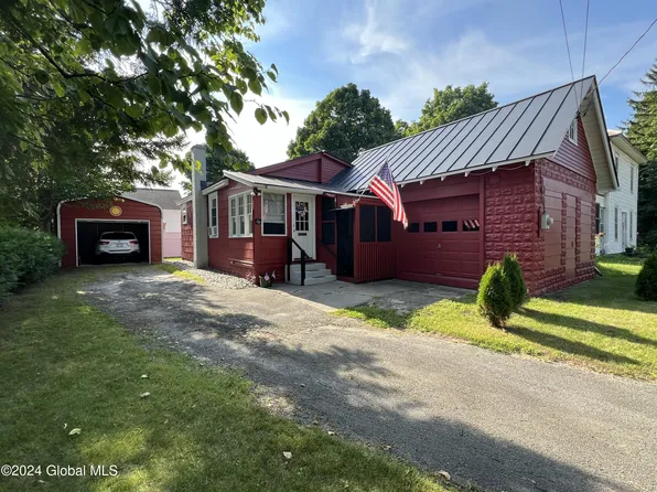 46 1/2 Church Street, Granville, NY 12832