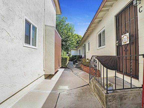 4th image of 548 4th Ave