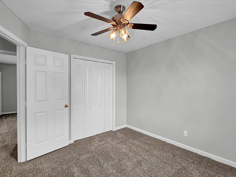 3100 Orchard Manor Cir — Photo 36