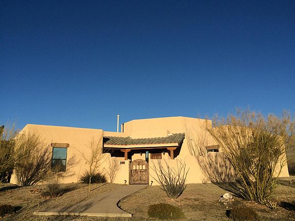 2nd image of 4905 Desert Walk Ct