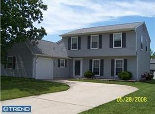 4 Pluto Dr, Sewell, NJ 08080