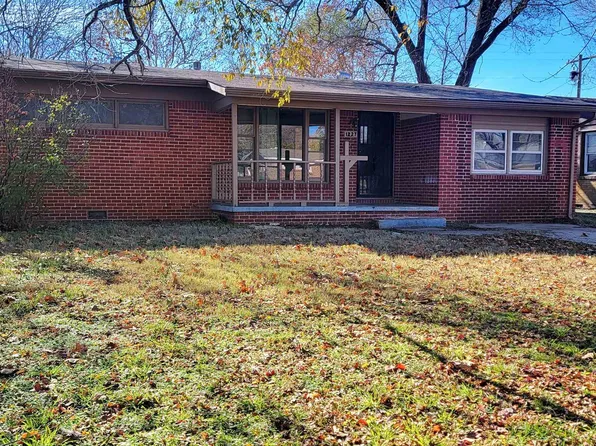 1227 E Alturas St, Wichita, KS 67216