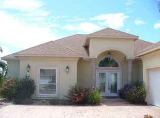 90 Golf House Rd, Laguna Vista, TX 78578