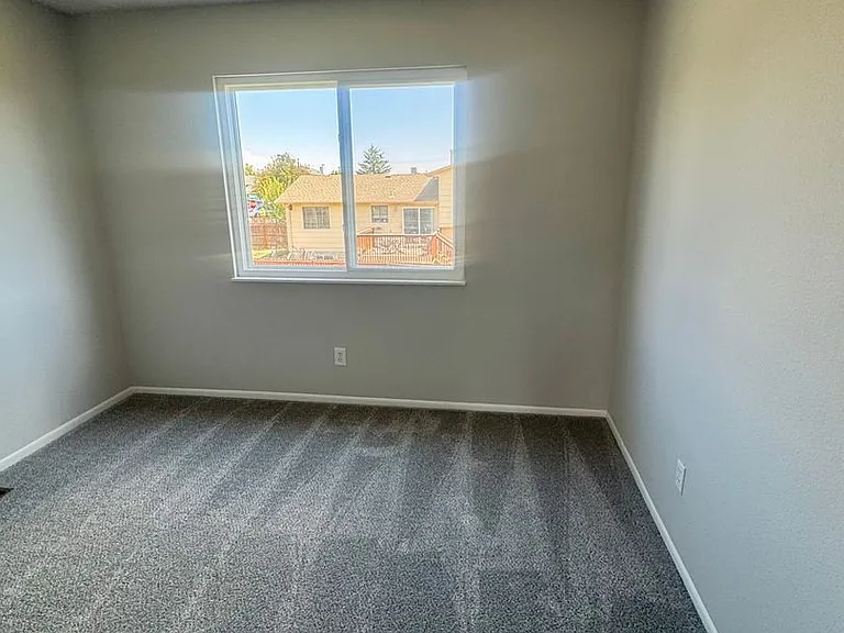 7315 Songbird Dr — Photo 17