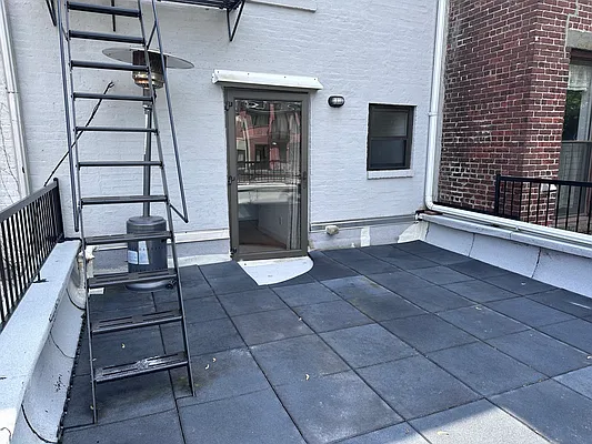 Rented by Madison Estates Sotheby's International Realty | media 22