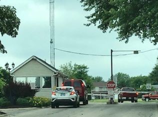 207 Candlewick Blvd SE, Poplar Grove, IL 61065