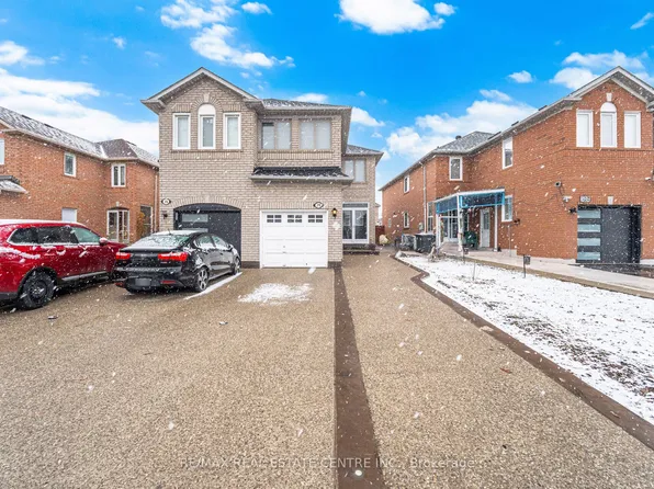 28 Mount Fuji Cres, Brampton, ON L6R 2L3