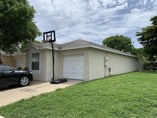 4109 Eastridge Cir Photo 1