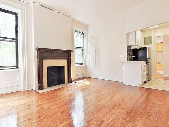 3rd image of 253 W 91st St APT 4A
