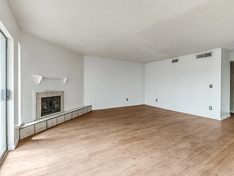 6728 N Meridian Ave #F — Photo 12