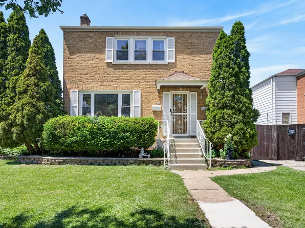 3128 Ernst St, Franklin Park, IL 60131
