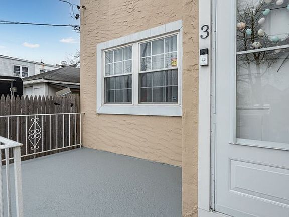 3rd image of 3 Vernon St