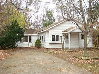 1st image of 8747 Douglas Ave