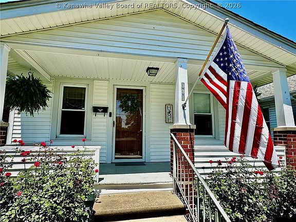 4th image of 331 17th St