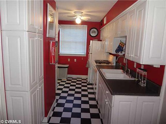 4th image of 301 N Hamilton St APT J