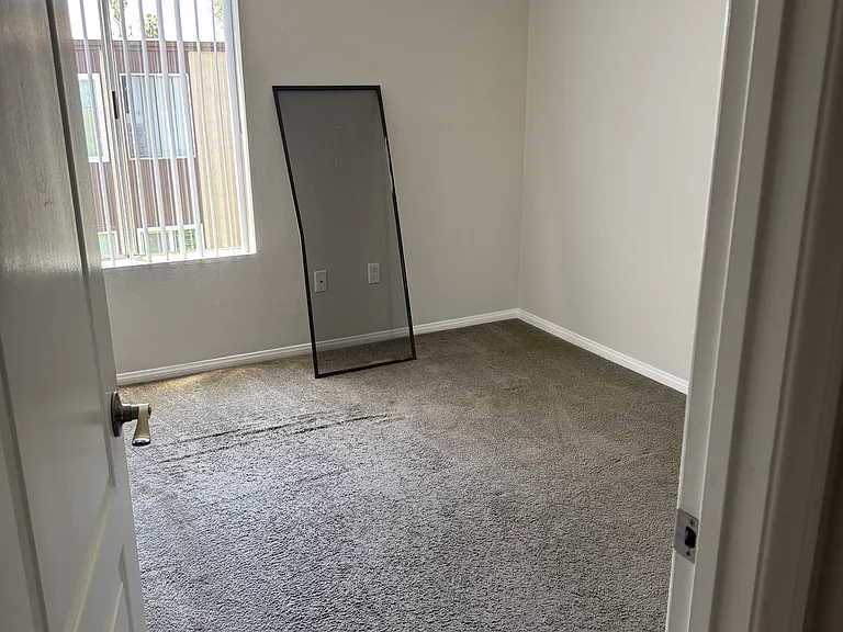 3454 Castle Glen Dr #1 — Photo 13
