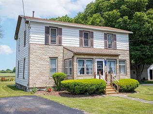 6113 Main Rd, Stafford, NY 14143