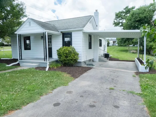 915 7th St, Radford, VA 24141