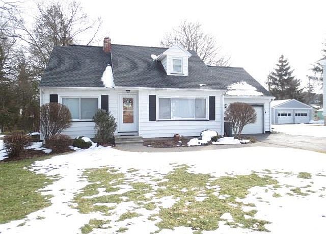 1st image of 134 Bartle Ave