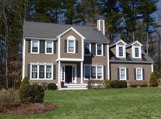18 Manor Ln, Oxford, MA 01540