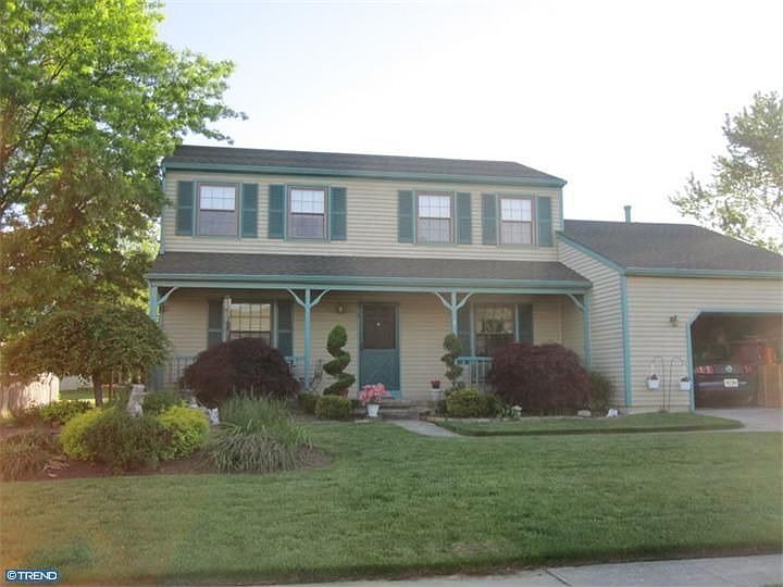 2nd image of 7 Shenandoah Dr