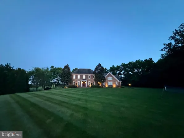 13901 Shelter Manor Dr, Haymarket, VA 20169