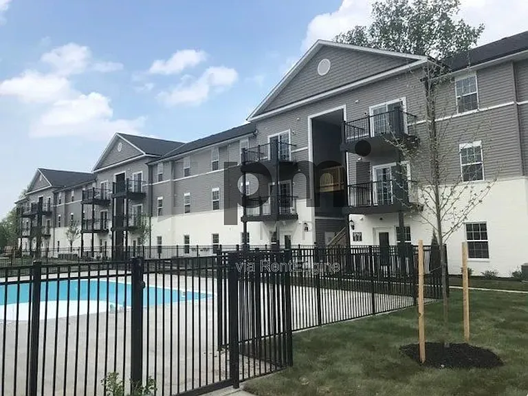 Jefferson Pointe — Photo 35
