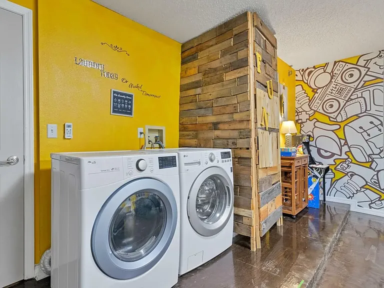 3028 Bloomsbury Dr — Photo 19
