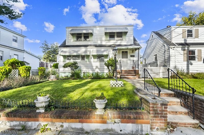 1st image of 409 Olcott St
