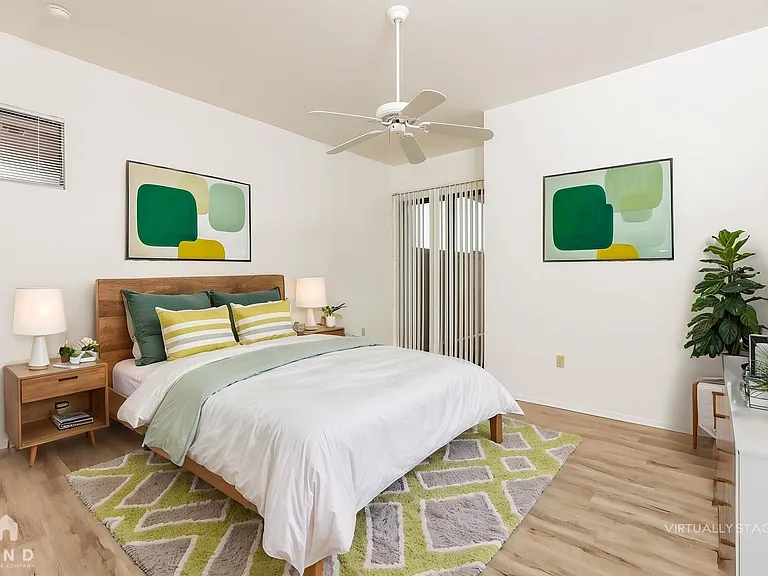1606 W Calle Del Ducado — Photo 4